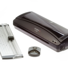Niestadt-Fotografie-Schoonhoven-productfotografie-voor-webshop-lamineer-set-met-snijmes-Aqropaq-voor-Discount-Office-8