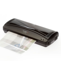 Niestadt-Fotografie-Schoonhoven-productfotografie-voor-webshop-lamineermachine-basic-Acropaq-voor-Discount-Office-1